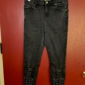 Top shop Jamie Jeans with bottom detailing